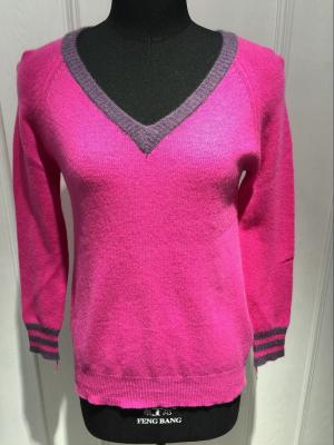 China Spring / Autumn Ladies Cashmere Sweaters For Adults V Neck Long Sleeve 123g Weight for sale