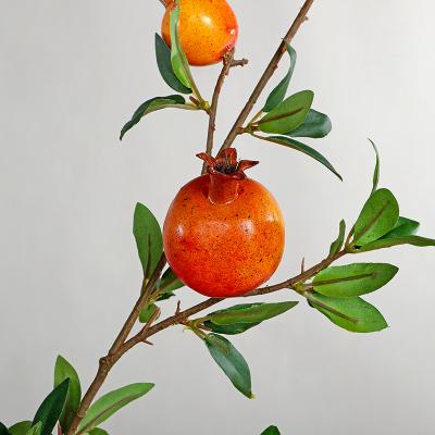 China Beautiful Colorful Artificial Flowers For Pomegranate Red Autumn Christmas Flowers Decoration Berry Berry Spray Stem Of Fake Decoration Bird for sale