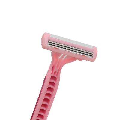 China Triple blade women's disposable razor triple blade for an ultra smooth and close shave for sale