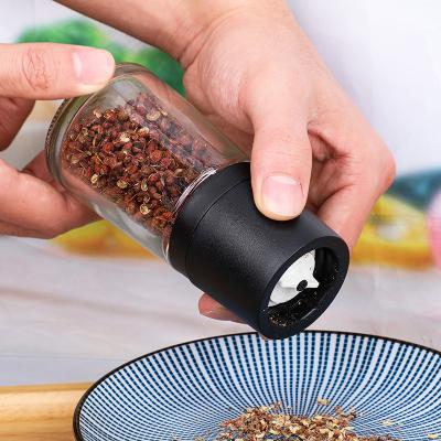 China Sustainable Wholesale custom grinders clear glass mini manual spice herb salt and pepper grinder mill for sale