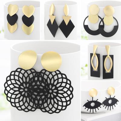 China Gold Drop Earring Summer Style Durable Gold Women Long Dangle Earrings Geometric Black Hanging Earrings for sale