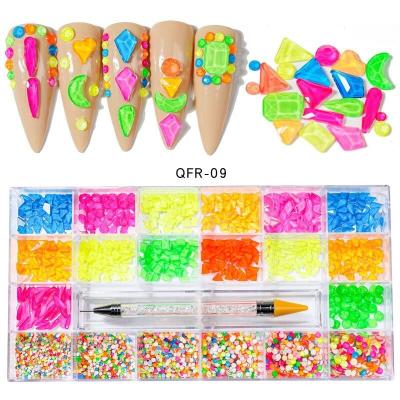 China Mixed Glass Rhinestones Nail Crystals AB Diamond Flat Bottom Nail Art Decoration 20 Grids Nail Art Rhinestones 3D Nails Set With Dotting Pen for sale