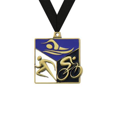 Cina Souvenir Gifts Manuafacture Promotion Customized 3D Soft Enamel Reward Swim Running Medal With Ribbon Hanger Custom Triathlon Medal in vendita