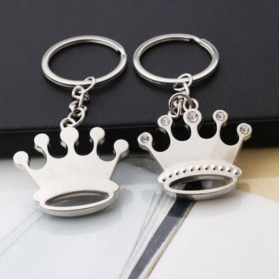 China Souvenir Gifts Promotion Wholesale Customized Keychains Holder Valentine Lover Wedding Birthday Gift Queen Crown With Crystal Custom Crown Keychain Te koop