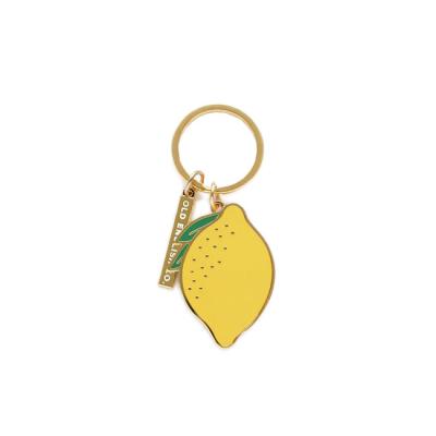 China Customized Soft Enamel Hard Enamel Metal Alloy Keychains Holder Lemon Peach Avocado Custom Souvenir Gifts Promotion Manufacturer Fruits Key Chain Te koop