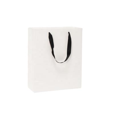 China Factory Direct Sales Recyclable Shopping Paper Bag Printing Shopping Tote Custom Paper Bag With Handle for sale