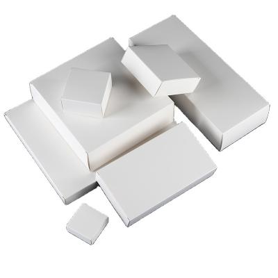 China Recycled Materials Customized LOGO Printing White Cosmetic Box Oil Bottle Packaging Kraft Paper Boxes Cardboard for sale