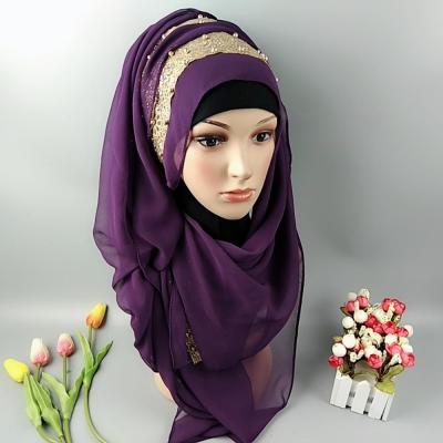 China Fashion And Comfortable On The Running Pearl Beading Muslim Gold Rims Scarf for sale