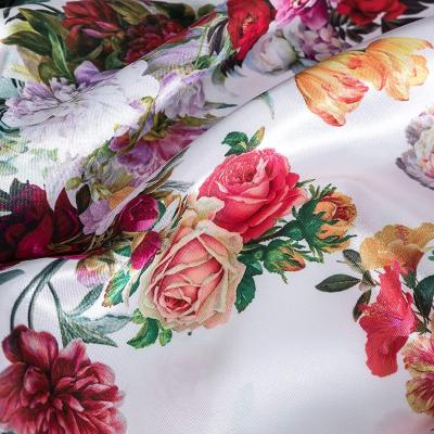 China Hot Sale Lunxry Shiny Elastic Digital Printed 100% Silk Fabric Wrinkle Resistant Polyester Satin Elastic Lunxry for sale