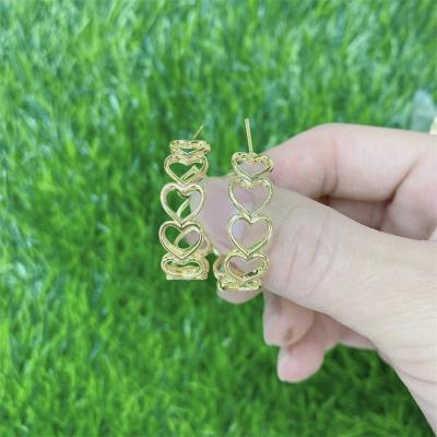 China Hiphop Wholesale S925 Mail Designer Statement Women Gold Plated Large Rhinestone Heart Circle Earrings for sale