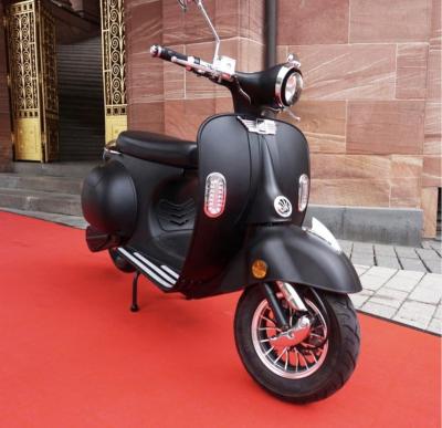 China Similar Best Quality Moped Retro Old School Stylish Vespa Powerful Electric Motorcycle For Adults Best Selling In 2019 110/90-10inch for sale