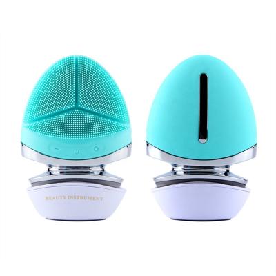 China Acne Treatment Waterproof Ultrasonic Face Scrubber Washing Facial Cleaning Sweep Skin Pore Detergent Silicone Face Massage for sale