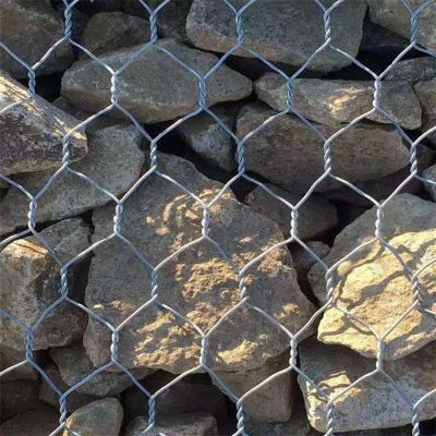 China 6x8cm Hexagonal Woven 4mm Gabion Wall Mesh for sale