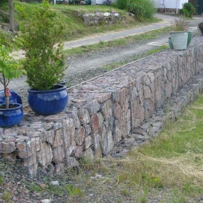 China Garden Decoration 5x10cm Welded Mesh Gabion Square Hole Anti Corrosion for sale