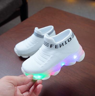 China Lightweight Led Tenis Girls Shoes Kids Running Sapato Kids Sneakers Zapatillas Infantil Menino Designer Casual Shoes for sale