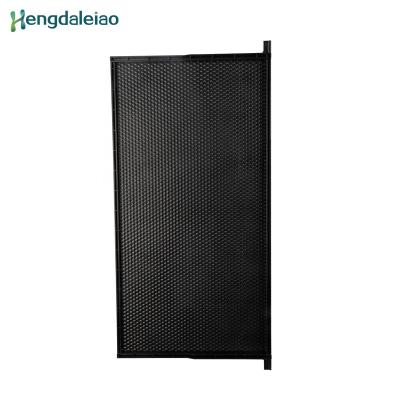 China Wholesale Plastic Bee Farm Bee Honey Comb Base With Hive Frames for sale