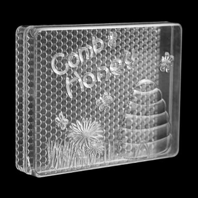 China Bee Farm Square Shaped Clear Plastic Comb Frame 16 Pieces Pattern Honey Comb 250g Cassette for sale