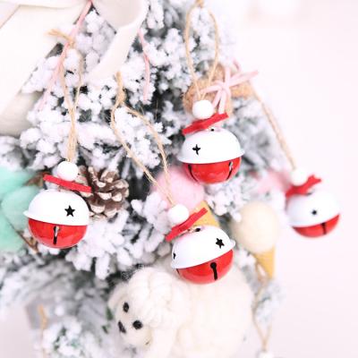 China Popular Creative Red Green White Bell Christmas Tree Ring Jingle Chime Christmas Gift Christmas Tree Pendant Ornament for sale