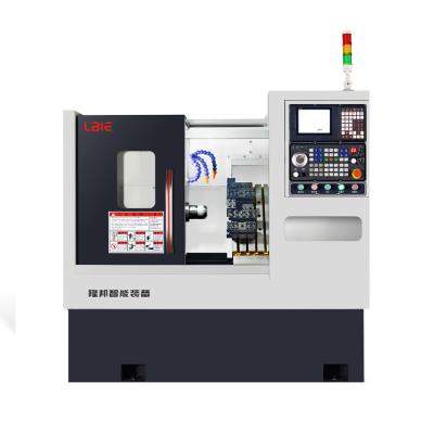 China Tornos CNC horizontais de 380 V e máquinas de torneamento de 4 eixos à venda