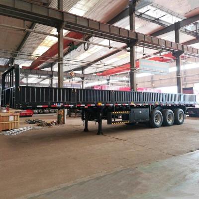 Chine De traction de Pin Flatbed 50T de paroi latérale de cargaison remorque semi à vendre