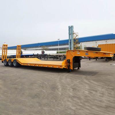 China LED Light 90mm Kingpin Tri Axle 80T Lowbed Semi Trailer for sale