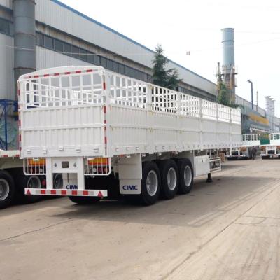 China Cerca Semi Trailer del cargo del ganado de 60 Ton Payload CIMC en venta