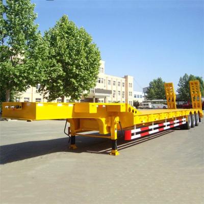 Cina Nuovo tri Axle Low Loader Tractor Truck rimorchio della Cina in vendita