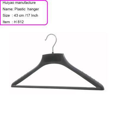 China Factory Sale Custom Anti Slip Plastic Wardrobe Hangers Plastic Hangers For Suits Hanger for sale