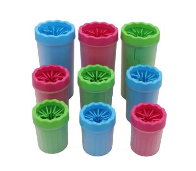 China New Design and Production Dog Paw Cleaner Sustainable Cup Pet Foot Cleaner for sale