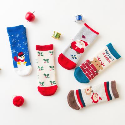 China QUICK DRY Hot Cute Cheap Cute Boys Red&White New Year Toddler Christmas Toddler Christmas Plush Anti-slip Socks With Box Gift Bags For Kids for sale