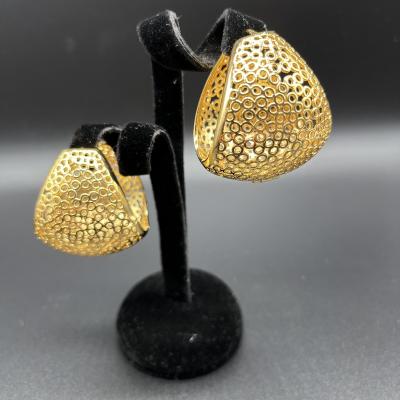 China CLASSIC Lekani Copper Supply Custom Russian Fashion Earrings Fashion Cutout Earrings for sale