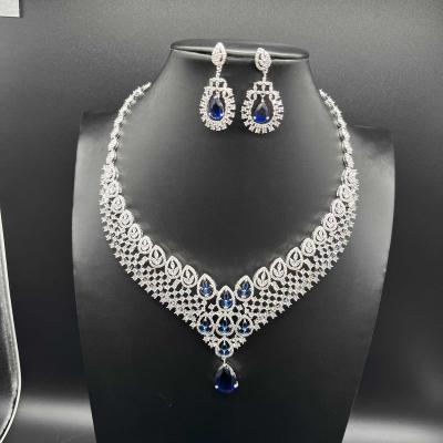 China Luxury TRENDY Bridal Necklace Earring Set Bling Diamond Zircon Bridal Jewelry Sets for sale