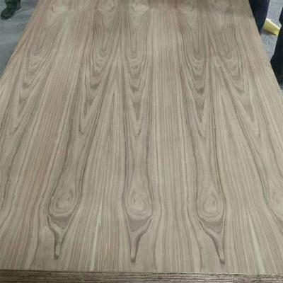 China Modern wood grain 4mm natural teak veneer faced fancy plywood for furniture wall almira for sale