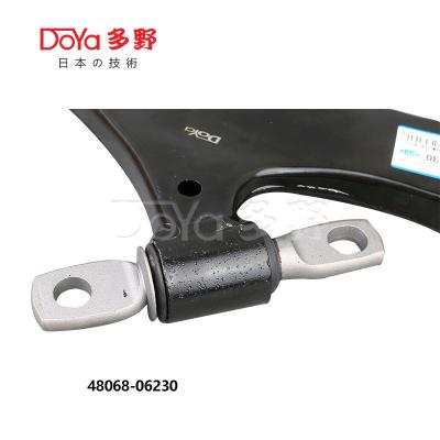 China Toyota 48068-06230 Brazo de control inferior izquierdo y derecho en venta