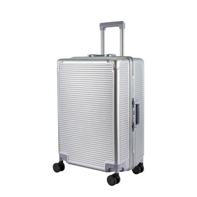 China Fashionable Prominent Hard Shell 20/24/28 Inch Polycarbonate Framed Luxury Aluminum Trolley Suitcase Luggage for sale