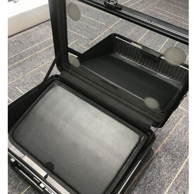 China Fashion JVR High Quality Cosmetic Bag Travel Makeup Case Aluminum Makeup Box Cosmetic With Light for sale