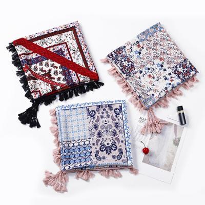 China 2021 Daily life hot sales elegant accessories style twill national Bohemian square scarf printed beard woman scarf for sale