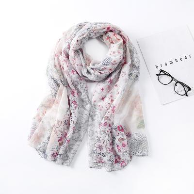 China Daily life factory direct sales hot autumn pattern printing design custom woman fashion luxury scarf for sale