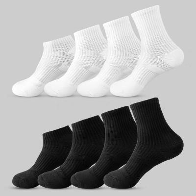 China Breathable Customizable Length Breathable And Sweat-absorbent Mens Socks Fashionable 100% Cotton For Men Ankle Sports White Socks for sale