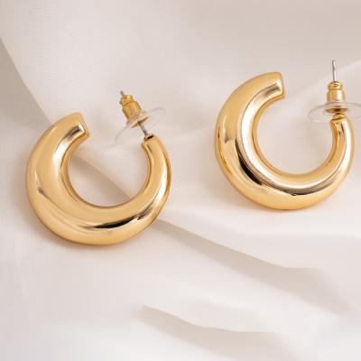 China 18k Gold Plated Valiant C-Shaped Hoop Earrings Stainless Steel Women Mini Fashion Hoop Earrings 18k Gold Plated for sale