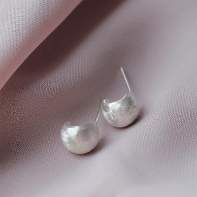 China Fashion classic s925 sterling silver wide face frosted circle earrings design fashion jewelry simple outer smooth earrings women for sale