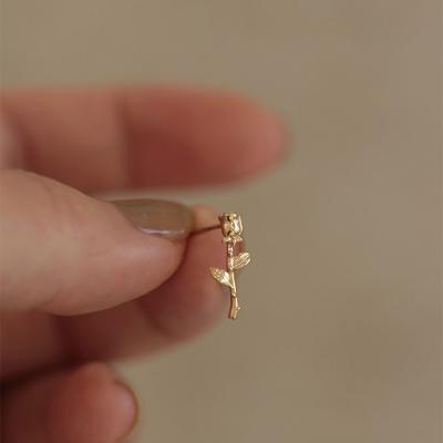 China New fashion 2021 925 simple rose gold plated flower girl earrings 18K sterling silver 925 sterling silver earrings for sale