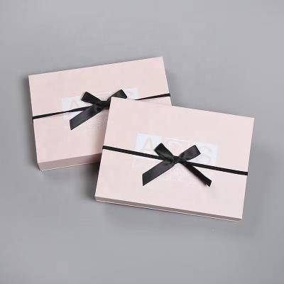 China Recyclable Small Gifts Packaging Boxes With Ribbon Empty Lipstick Gift Packing Case Paper Perfume Mascara Wand Package Boxes For Cosmetics for sale