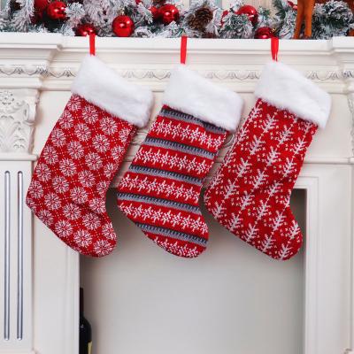 China 2021 New Christmas Socks Decoration Knitted Christmas Hair Bangs Bag Red and White Striped Children's Gift Gift Bag for sale