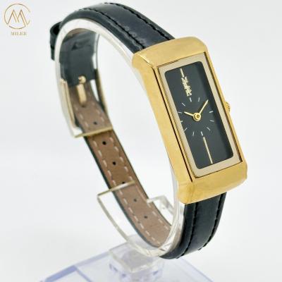 China Mulheres Chique Quartz Relógio 30mm Golden Dial Case de aço inoxidável Quartz Relógio à venda