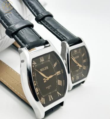 Cina Uomini eleganti orologio di quarzo resistente all' acqua coppia orologio di quarzo con fascia di pelle in vendita