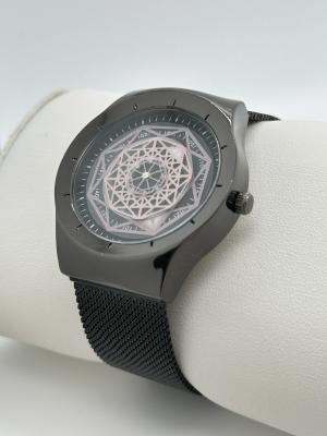 China Fabriek Vrouwen Waterdicht Roestvrij Staal Mesh Horloge Pols Horloge Mode Horloge Te koop