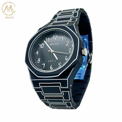 China Factory Wholesale Quartz Movement Waterproof Resin Rubber Case Watches for sale