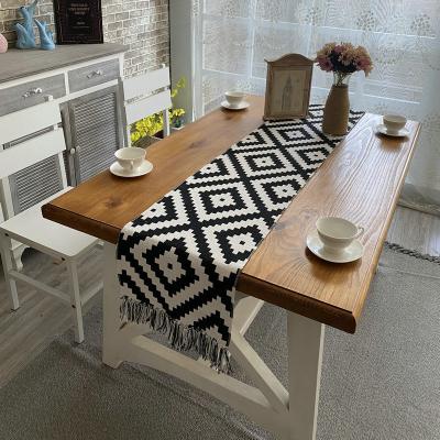 China Chinese Jacquard Pattern Tassel Table Runner Dining Table Cotton And Linen Table Cloth for sale