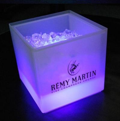 China 3.5 L Sustainable Square Shape Led Lightweight PP Plastic Ice Bucket For Bottle for sale